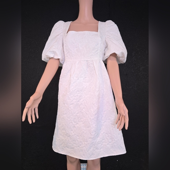 NWT Hausen White Puff Textured Sleeve Dress, Medium - Picture 4 of 12